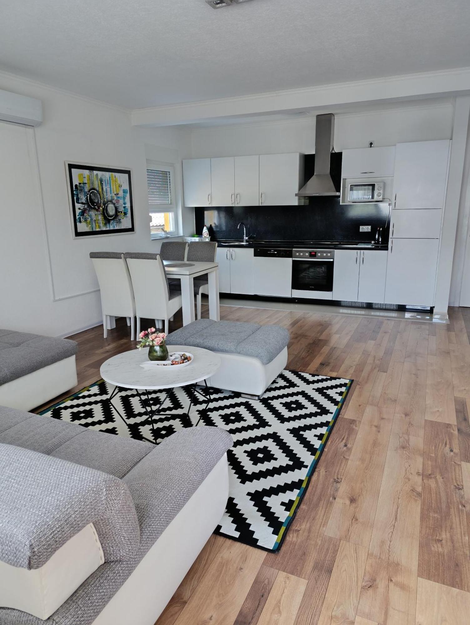 Apartmani Jasmina 2 Бихач Экстерьер фото